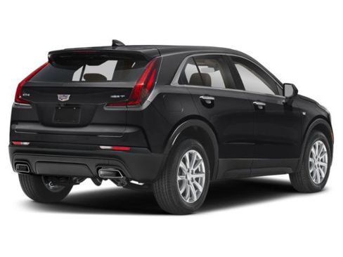 Used 2023 Cadillac XT4 Premium Luxury image 2