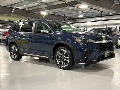Used 2023 Subaru Ascent Limited w/ Technology Package AWD/4WD image 1