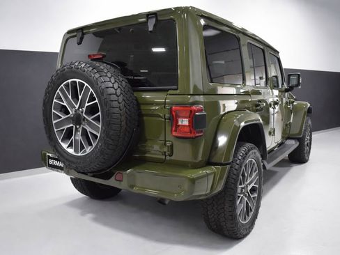 Used 2024 Jeep Wrangler High Altitude AWD/4WD image 8