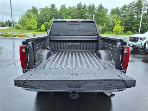 New 2025 GMC Sierra 2500 SLT w/ SLT Convenience Package image 5