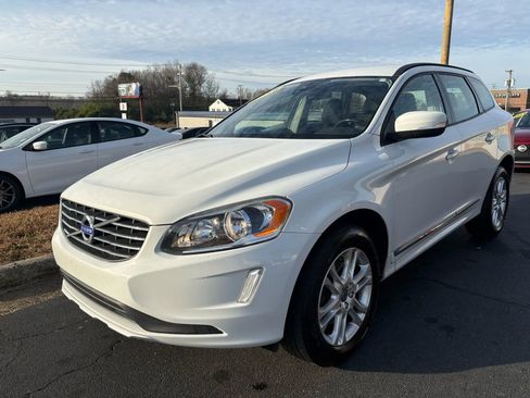 Used 2015 Volvo XC60 T5 image 3
