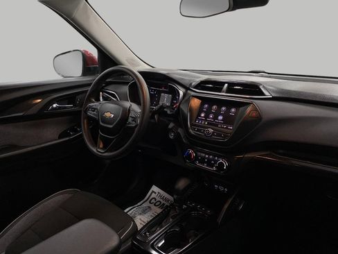 Used 2022 Chevrolet TrailBlazer LT AWD/4WD image 18