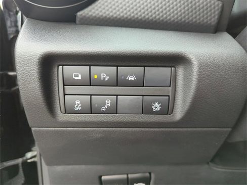 Certified 2021 Nissan Kicks S image 29