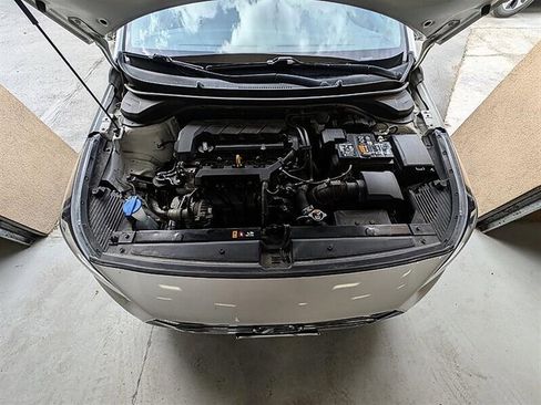 Used 2022 Hyundai Accent SEL FWD image 17