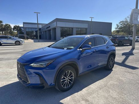 Used 2025 Lexus NX 250 FWD w/ Premium Package image 7