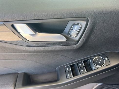 Used 2023 Ford Escape ST-Line w/ Equipment Group 301A FWD image 11