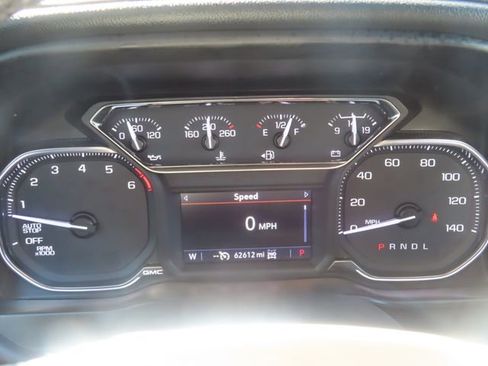 Used 2020 GMC Sierra 1500 Elevation w/ Elevation Value Package image 32
