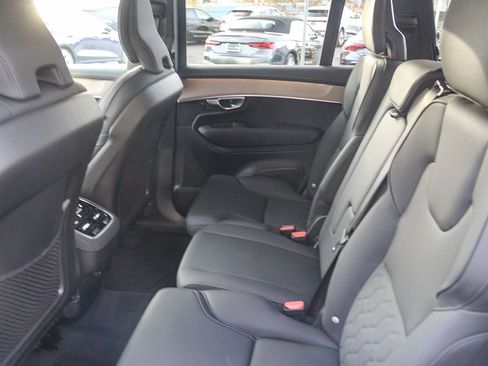 Certified 2025 Volvo XC90 B6 Core w/ Climate Package image 14