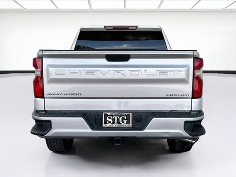 Used 2020 Chevrolet Silverado 1500 Custom w/ Custom Value Package RWD image 5