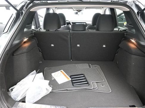 New 2025 Nissan Kicks SV w/ SV Premium Package AWD/4WD image 28