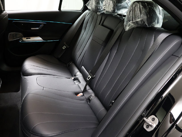 Used 2026 Mercedes-Benz E 450 4MATIC Sedan image 12