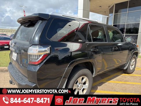 Used 2014 Toyota 4Runner SR5 image 2