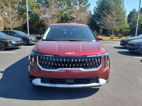 New 2026 Kia Carnival FWD image 2