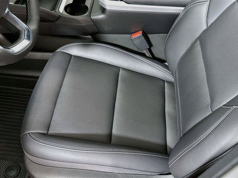 New 2027 GMC Terrain Elevation w/ Elevation Premium Package AWD/4WD image 13