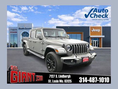 Certified 2023 Jeep Gladiator Overland AWD/4WD image 1
