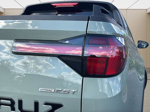Certified 2026 Hyundai Santa Cruz Limited AWD/4WD image 13