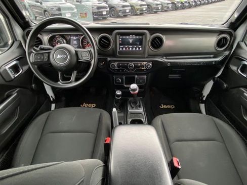 Used 2022 Jeep Wrangler Unlimited Sport AWD/4WD image 25