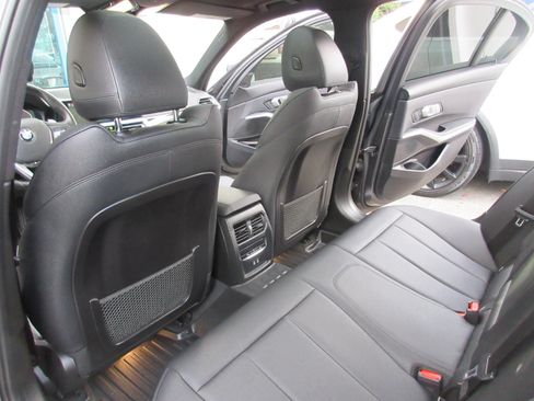 Used 2021 BMW 330i Sedan w/ Premium Package image 35