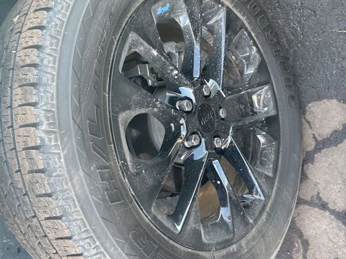 Used 2023 Jeep Wrangler Unlimited Sahara w/ Cold Weather Group image 12