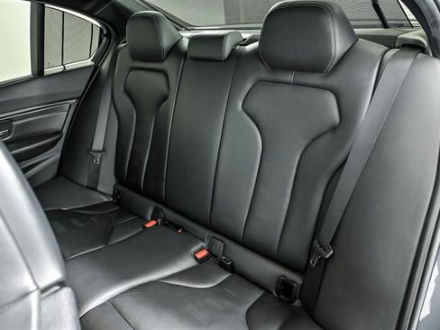Used 2015 BMW M3 RWD image 17