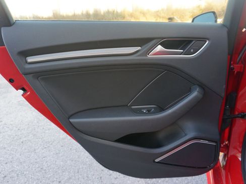 Used 2018 Audi A3 e-tron Premium Plus w/ Technology Package image 23