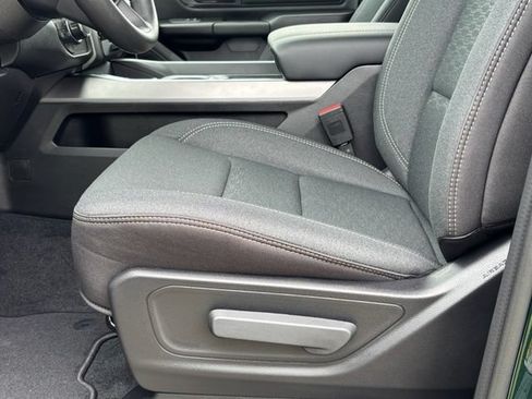 New 2026 RAM 1500 Express AWD/4WD image 14