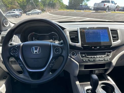 Used 2016 Honda Pilot EX image 12