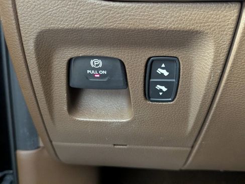 Used 2019 RAM 1500 Limited AWD/4WD image 16