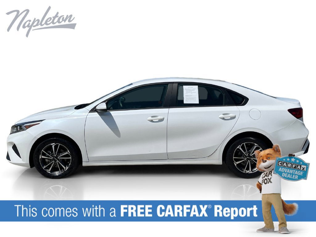 Used 2024 Kia Forte LXS FWD image 2