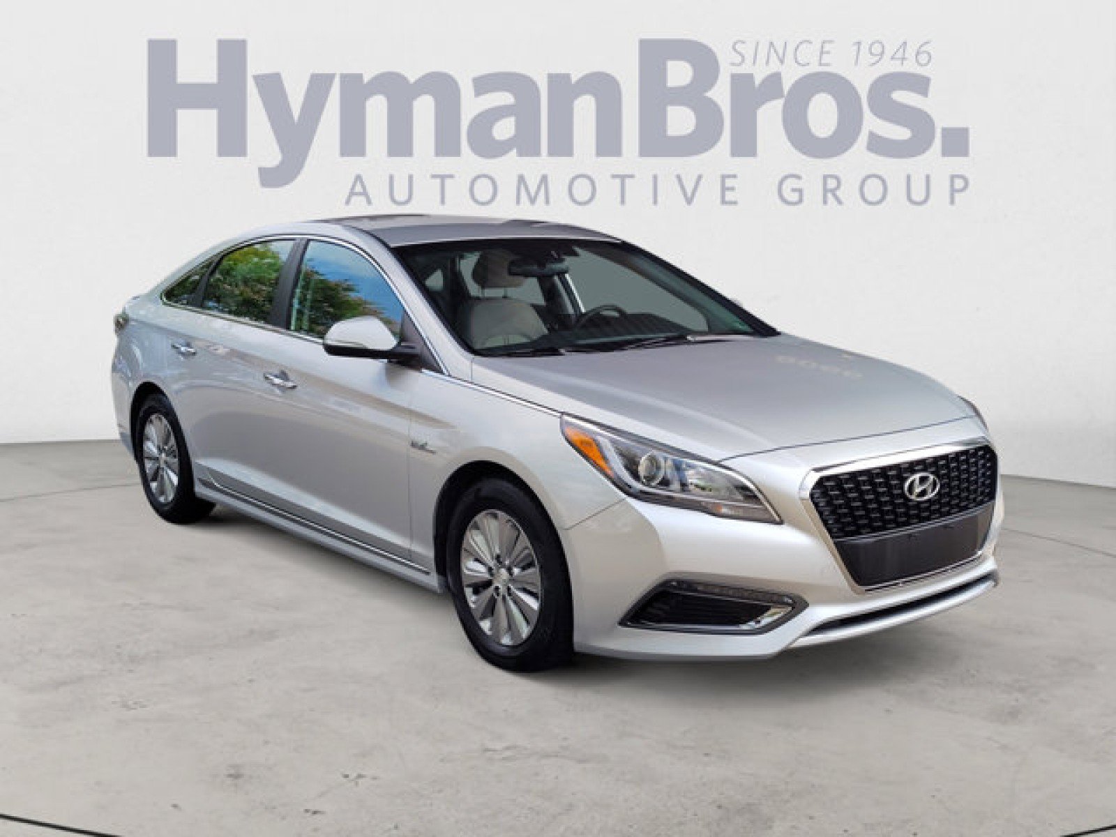 Used 2016 Hyundai Sonata SE FWD image 1