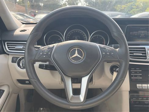 Used 2016 Mercedes-Benz E 250 Sedan image 20