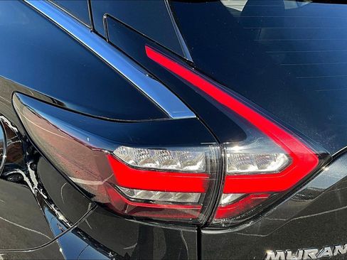 Used 2021 Nissan Murano Platinum w/ Cargo Package image 25