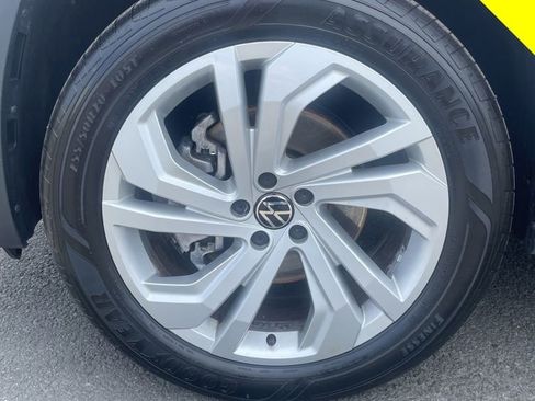 Certified 2023 Volkswagen Atlas SE AWD/4WD image 11