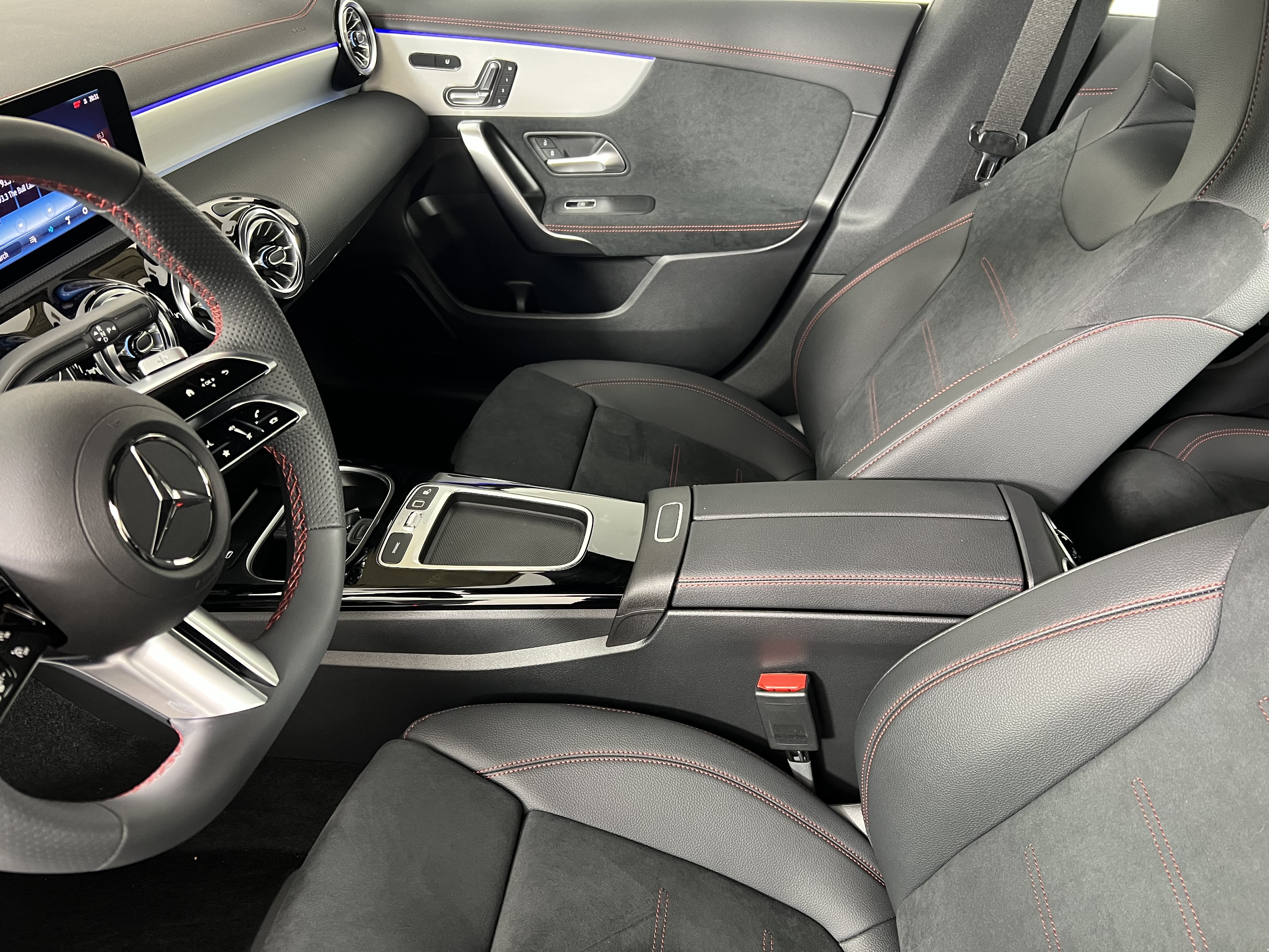 New 2026 Mercedes-Benz CLA 250 4MATIC image 17