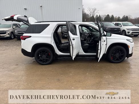 Used 2022 Chevrolet Traverse Premier w/ Redline Edition image 47