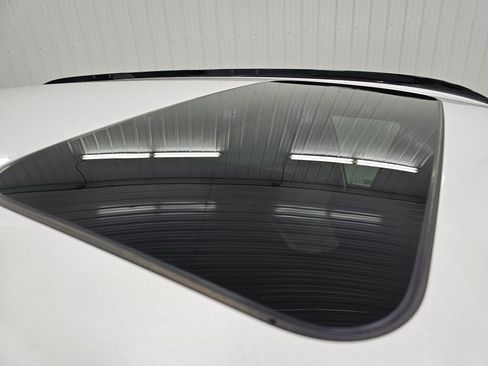 Used 2025 Honda CR-V Sport Touring image 8