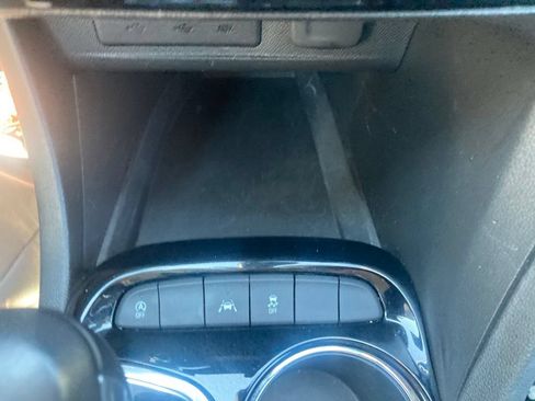 Used 2023 Buick Encore GX Select FWD image 31