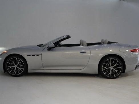 New 2026 Maserati GranCabrio Modena image 4