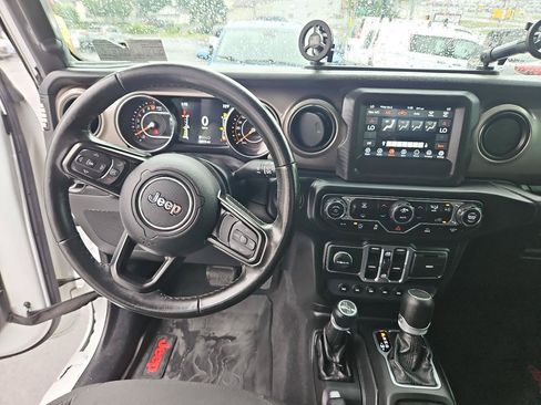 Used 2020 Jeep Gladiator Sport w/ Quick Order Package 24S AWD/4WD image 29