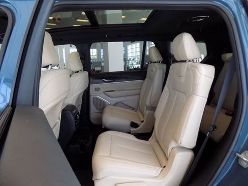 New 2026 Jeep Grand Cherokee L Limited RWD image 23