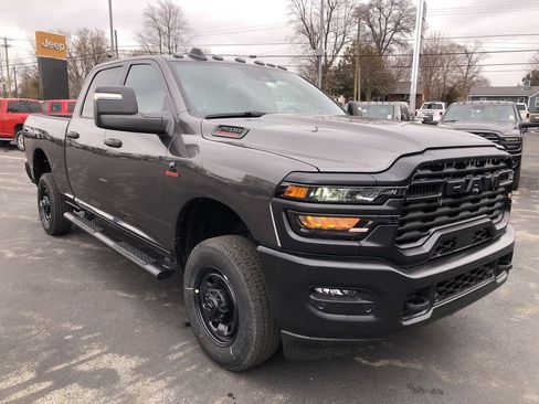 New 2026 RAM 2500 Tradesman AWD/4WD image 15