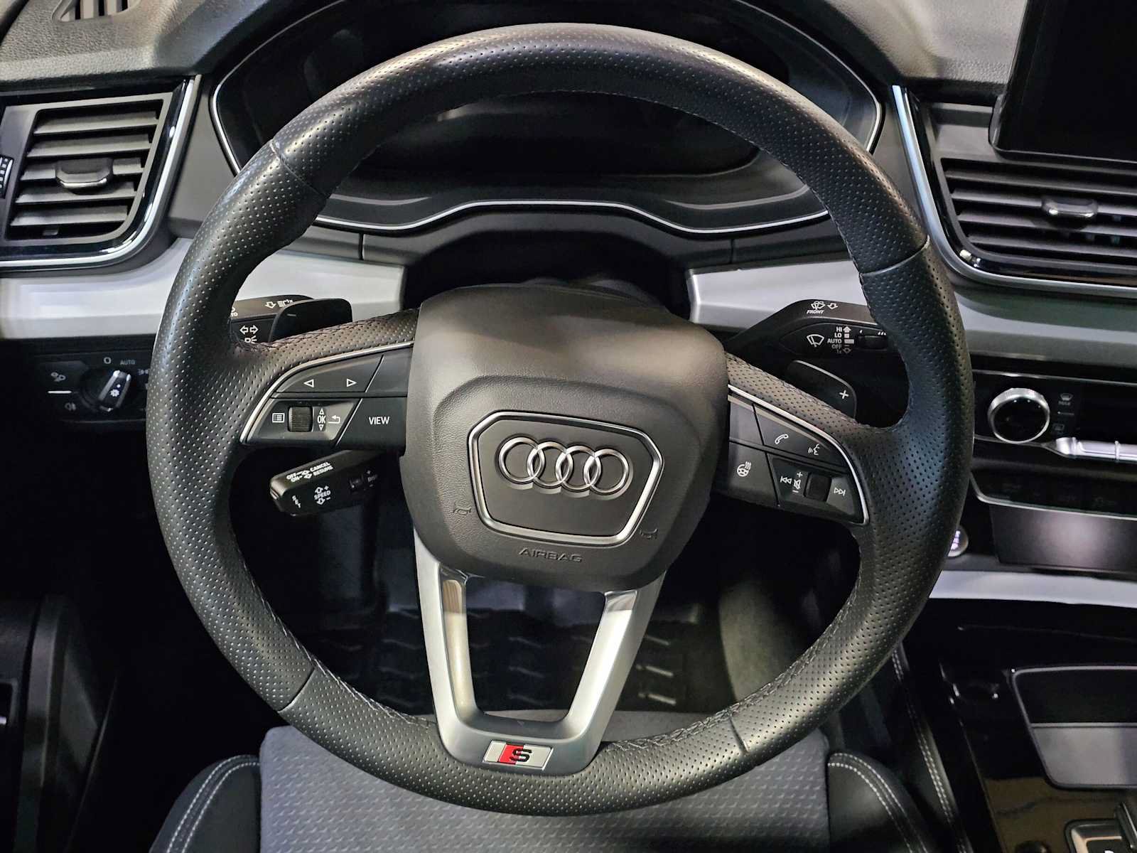 Used 2024 Audi Q5 e Premium Plus AWD/4WD image 21
