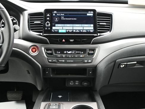 Used 2026 Honda Ridgeline RTL image 19
