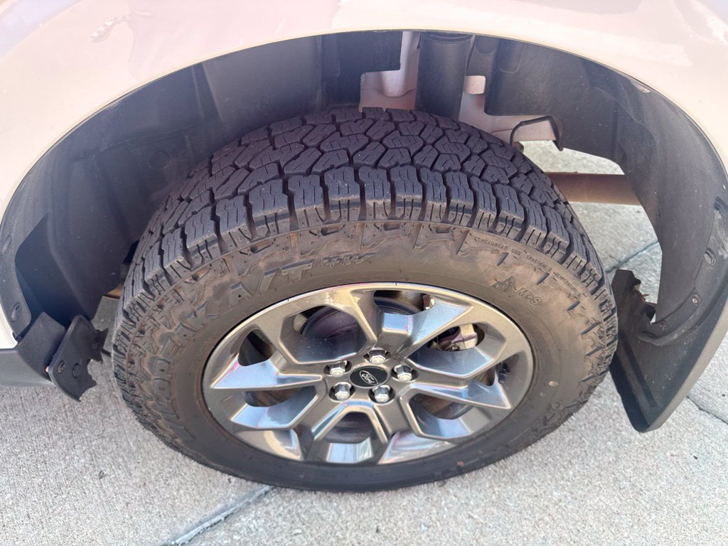 Used 2024 Ford Maverick XLT w/ XLT Luxury Package AWD/4WD image 11