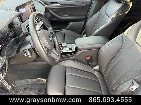 Used 2024 BMW X3 M40i image 9