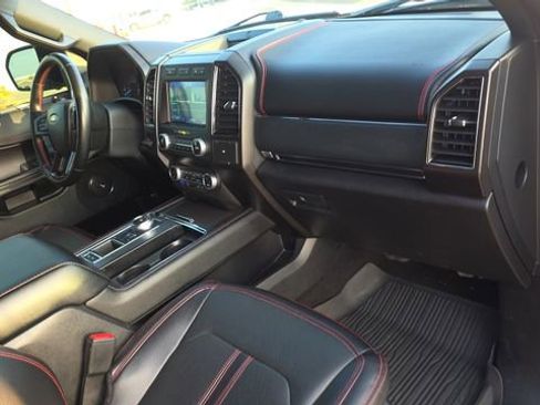 Used 2021 Ford Expedition Max Limited RWD image 30