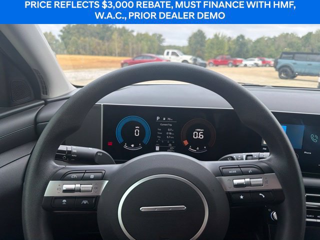 Used 2026 Hyundai Tucson SEL FWD image 12