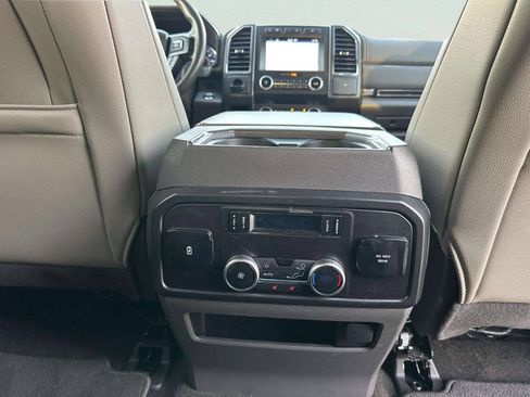 Used 2019 Ford Expedition Limited w/ Equipment Group 301A AWD/4WD image 23