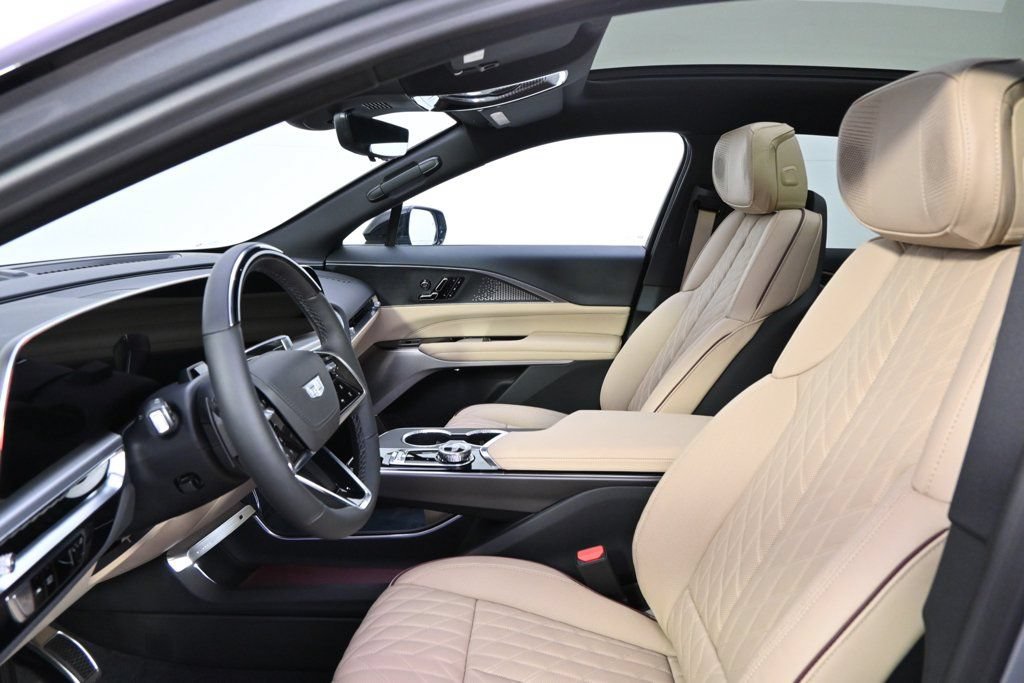 New 2025 Cadillac Lyriq Sport w/ Nappa Leather Package AWD/4WD image 13