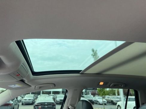 Used 2019 Volkswagen Atlas SEL AWD/4WD image 26